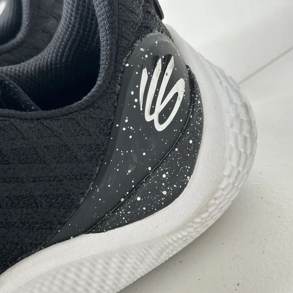 Under Armour Unisex Curry 10 Team Flow Basketball Shoes Black Men’s 15 Wo’s 16.5 - Picture 16 of 16